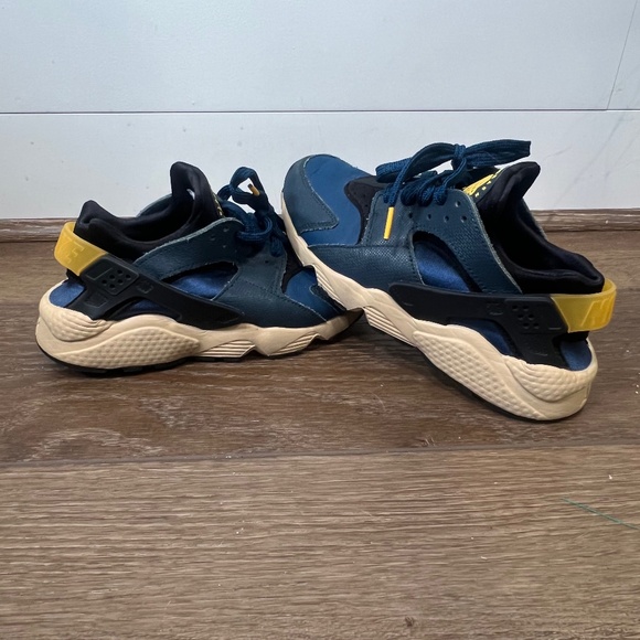 Nike Mens Huarache Premium Armory Navy University GOld - Picture 1 of 10